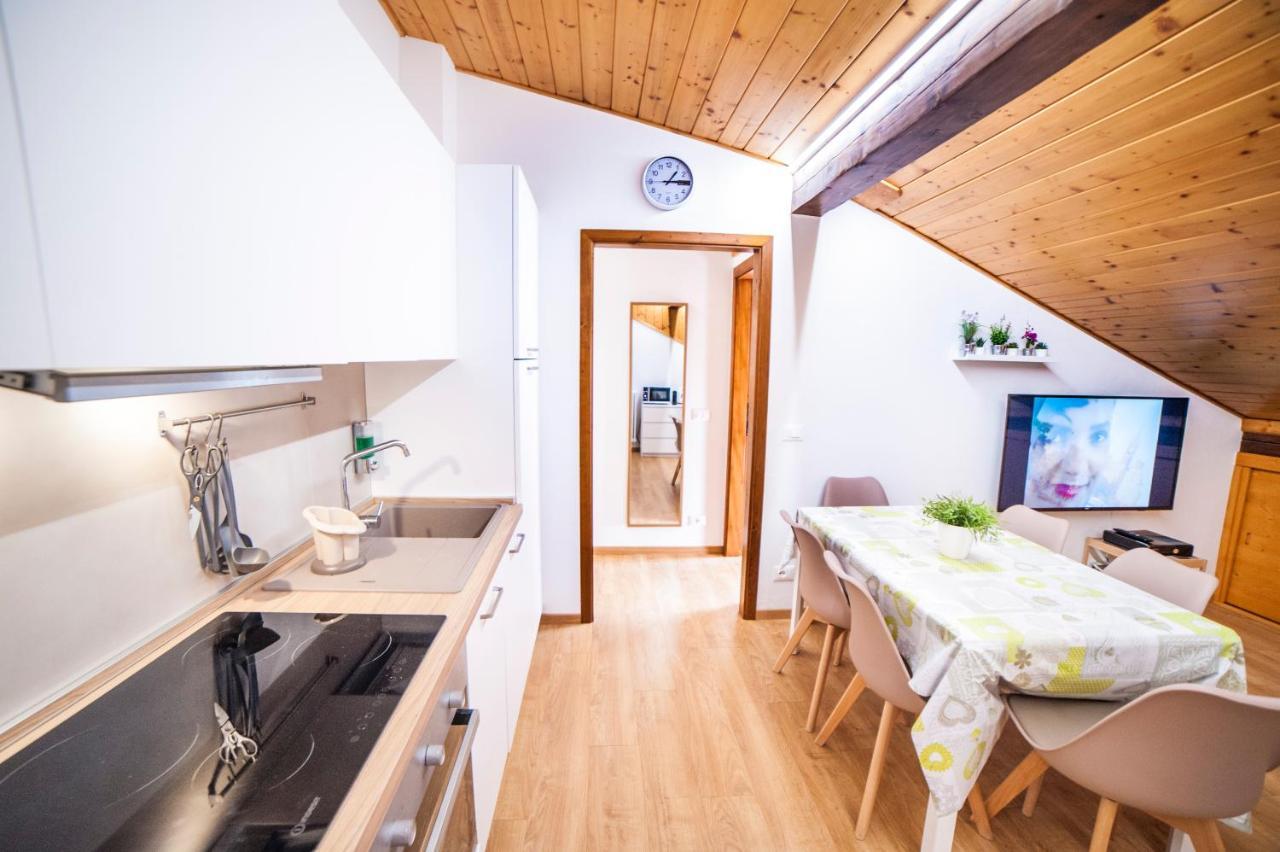 La Mansarda Di Emma Apartment Pinzolo Ngoại thất bức ảnh