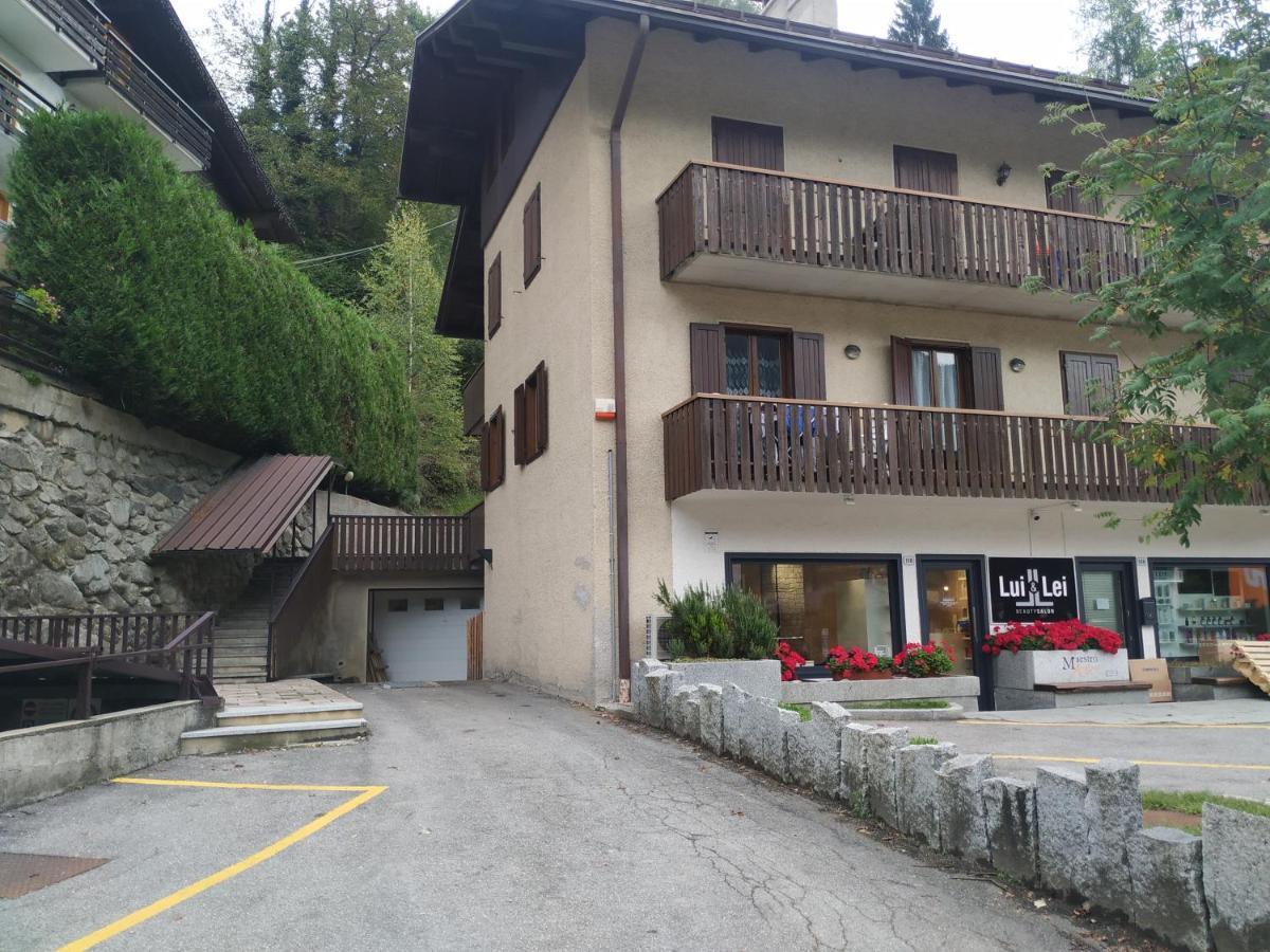 La Mansarda Di Emma Apartment Pinzolo Ngoại thất bức ảnh