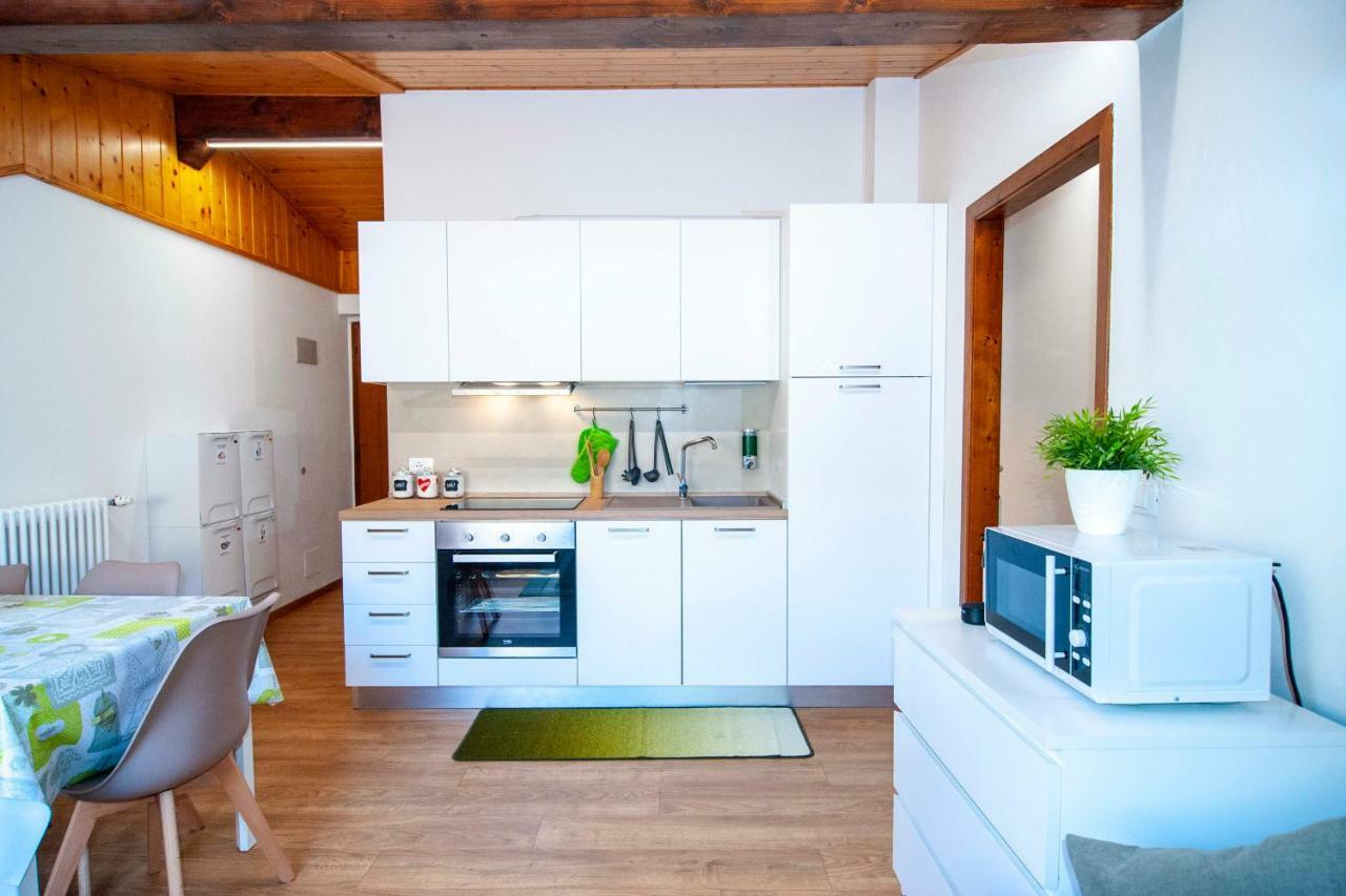 La Mansarda Di Emma Apartment Pinzolo Ngoại thất bức ảnh