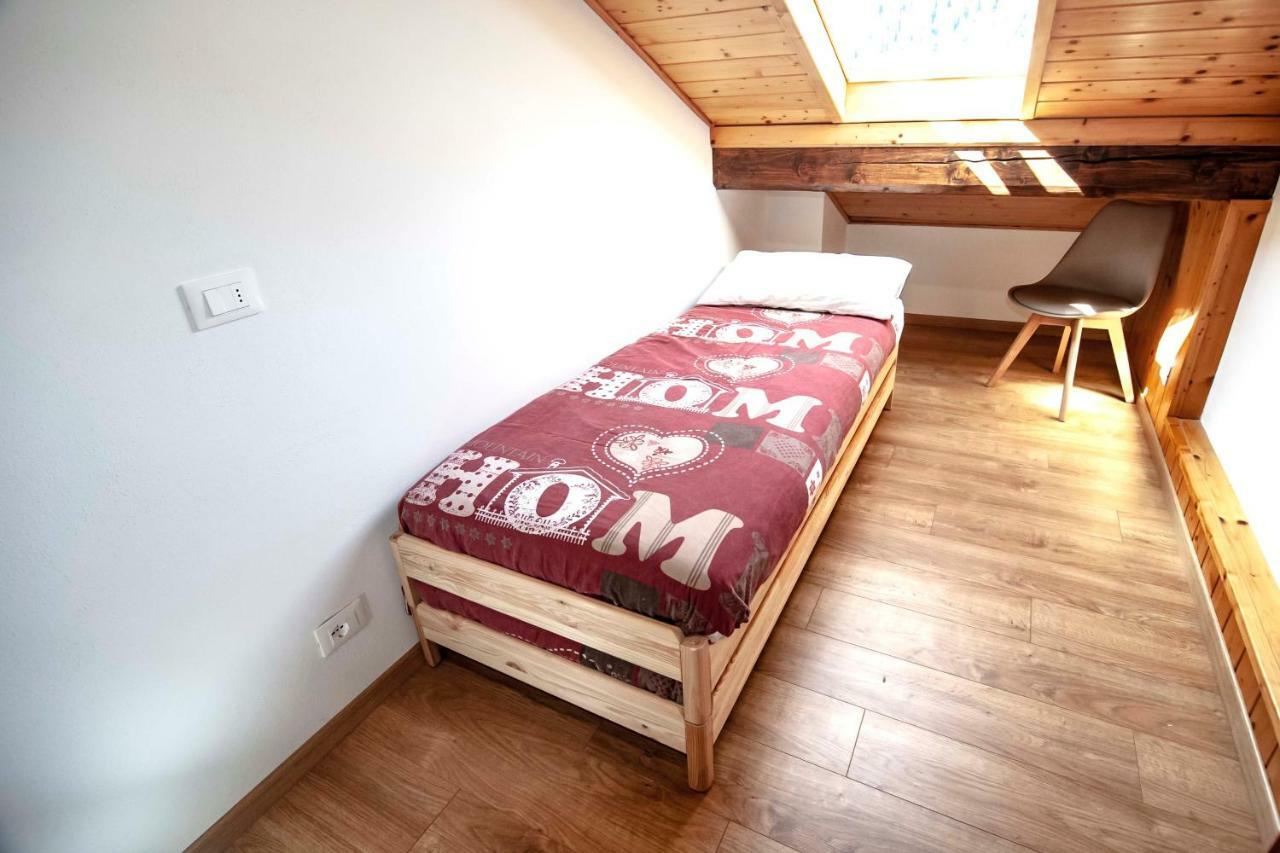 La Mansarda Di Emma Apartment Pinzolo Ngoại thất bức ảnh